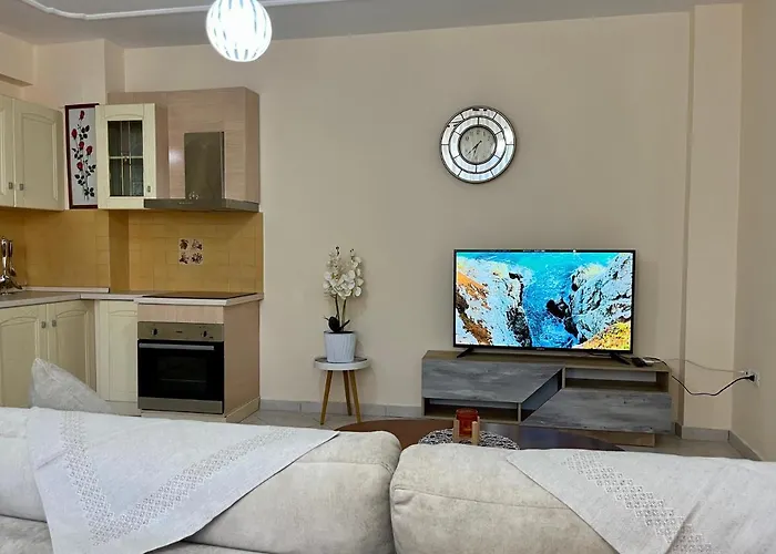 Apartment Beachside Family Nest Apt, Spacious & Cozy - By Beta Premium Golem (Tirana)