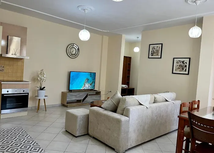 Beachside Family Nest Apt, Spacious & Cozy - By Beta Premium Apartment Golem (Tirana)