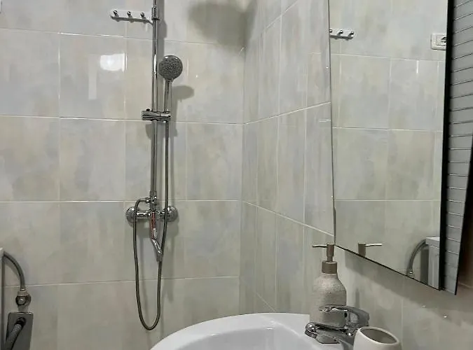 Beachside Family Nest Apt, Spacious & Cozy - By Beta Premium Apartment Golem (Tirana)