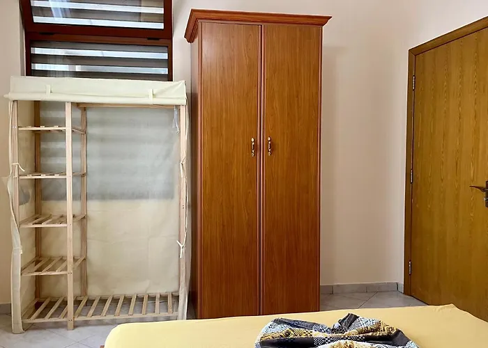 Beachside Family Nest Apt, Spacious & Cozy - By Beta Premium 格勒姆